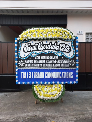 Papan Bunga Duka di Pulau Taliabu
